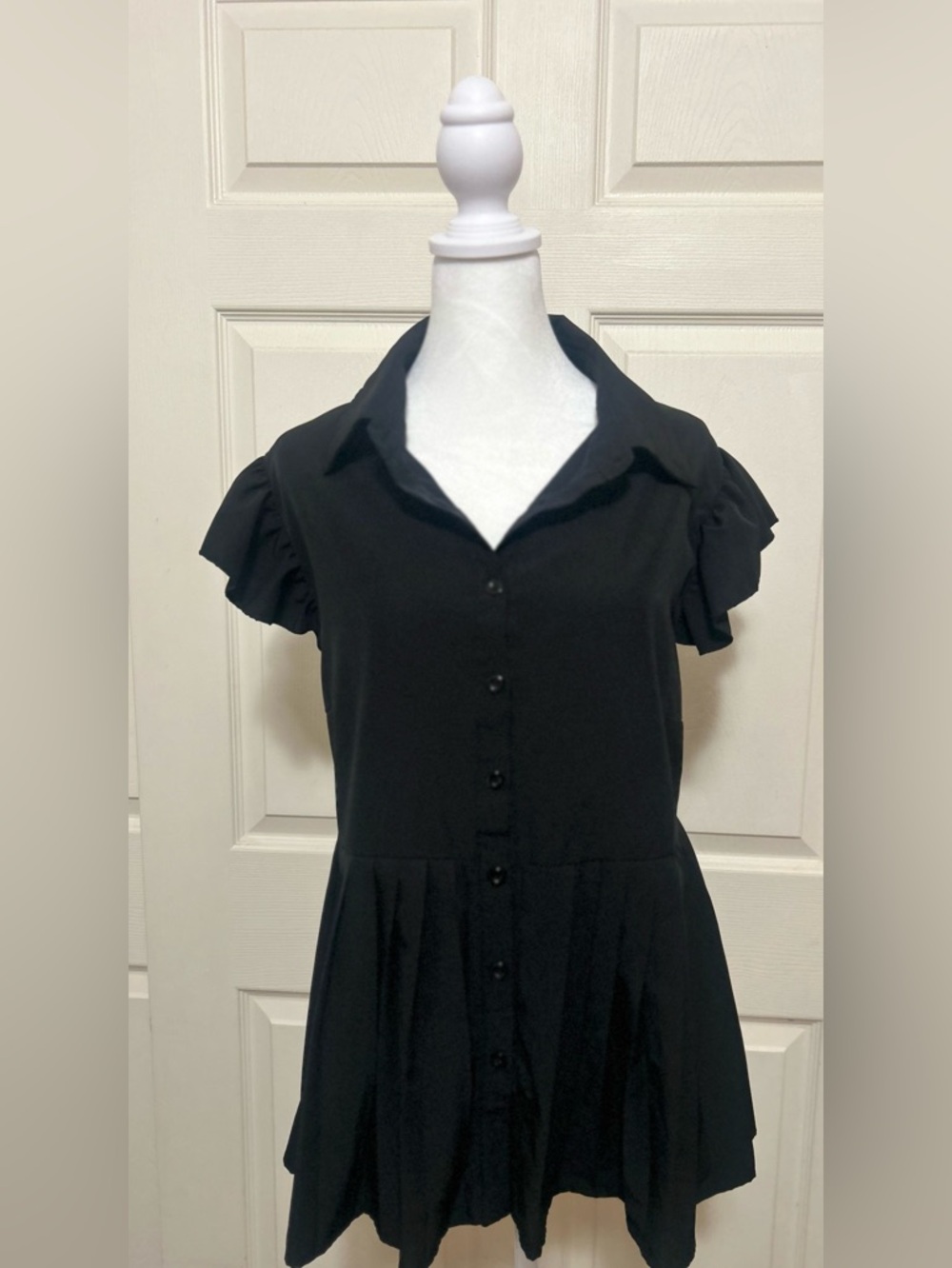 Black Button-Front Short Sleeve Smock Blouse